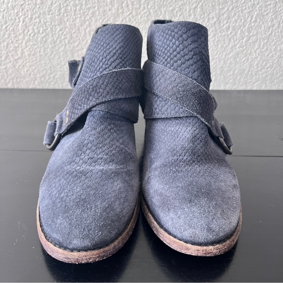 Free People Tortuga Buckle Ankle Bootie Blue/Gray Sz 40 - Picture 11 of 11